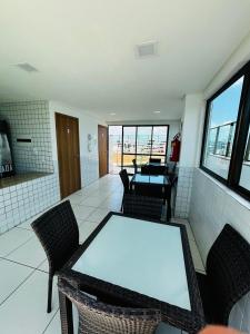 Flat a 350 metros do Shopping