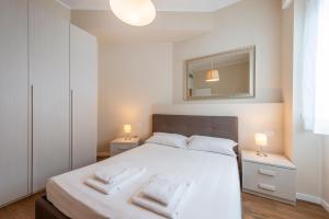 Duomo Apartments B Home - Two Bedrooms & Bathroom