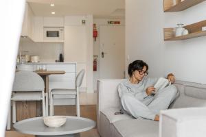 Acqua Residence VI by An Island Apart