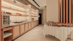 Hotels Holiday Inn Nice - Port St Laurent by IHG : photos des chambres