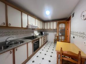 Primera linea de playa con vistas al mar con Garaje B