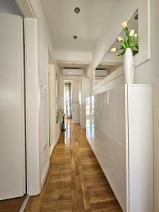 Leggero with open sea view