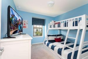 Perfect for families and groups - Enjoy your private pool, BBQ, and resort amenities just minutes from Disney!