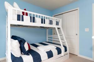 Perfect for families and groups - Enjoy your private pool, BBQ, and resort amenities just minutes from Disney!