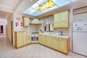 Central Sliema 2BR stay, steps from sea & ferry by 360 Estates