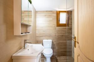 Nellys Place garden house 1