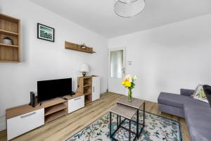 Kruczkowskiego Apt - Balcony, Top Location - by Rentujemy