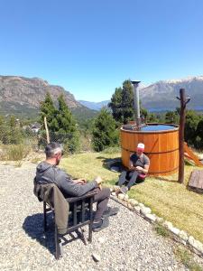 Black sheep Patagonia cabañas con vista al lago gutierrez y cerro catedral