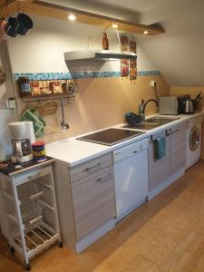 -Alirina- Ferienwohnung, 2 Schlafzimmern,Parkplatz