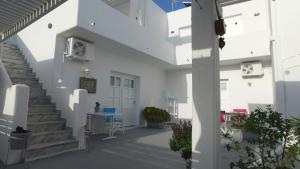 Grozos Rooms Paros Greece