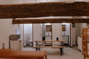 B&B / Chambres d'hotes Chateau Du Guerinet : Dortoir Mixte de 8 Lits 
