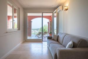 Castel del Mare Suites&Apartments