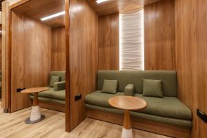 Sleepover - Lima Airport, the only in-terminal sleep pods