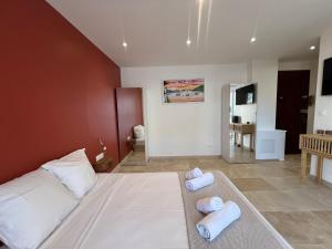 Appartements Premium Studio with balcony in the heart of Cannes : photos des chambres