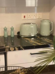 Lazuli Sea View & Pool Studio 303