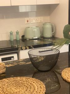 Lazuli Sea View & Pool Studio 303