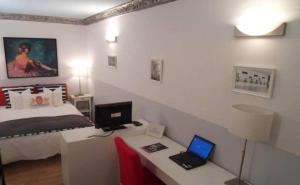 Angela Duplex Apartment at Opera