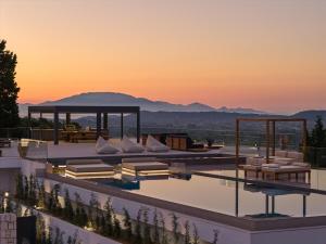 Marisia Luxury Villa, An Acre of Endless Blue