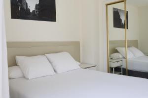 Double Room with Terrace room in Hotel Vigo Plaza