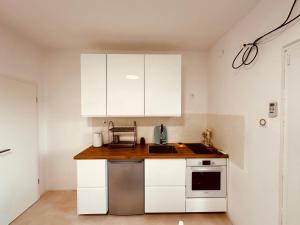 PHOS - Pag Residencies