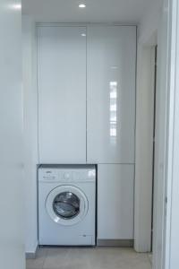 Stylish Modern City Center Stay