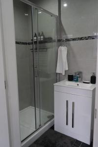 Cozy City Apartment Villa Park Free Parking