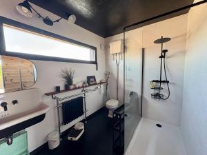 Sejours chez l'habitant Une adorable chambre SUR les toits : photos des chambres