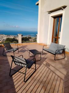 Deluxe Double Room with Balcony and Sea View