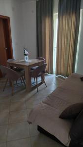 Vesna apartmani, Igalo