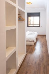 Refuge blanc terrasse priveee a cite de Majorelle