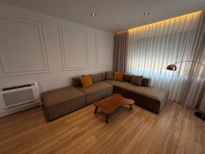 Luxurious & Spacious Old Bazaar Apartment