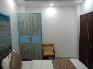 Hotel C G Newly Built 2 Mins From Connaught Place and Railway Station & 5 Mins From VFS Shivaji Stadium Metro Station