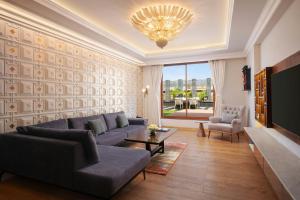 The Soaltee Kathmandu, Autograph Collection