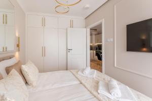 Marina Elegance Kołłątaja 7A- by Perłowa Przystań Rent