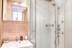 Villas Le Mas de l'Alliance - 12 p - Air Cond - private Pool - near Grignan : photos des chambres