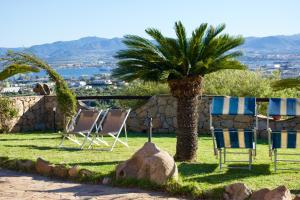 Villa con Splendido Giardino e Vista Mare a Osseddu - Olbia