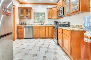 Pet-Friendly Craftsman Near SoFi World Cup HQ!