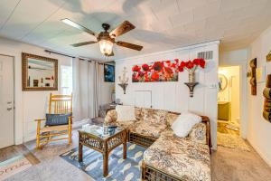 Powers Lake Home with Patio - 9 Mi to Lake Geneva!