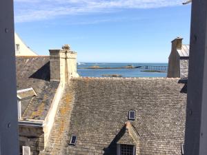 Hotels Logis Hotel Les Chardons Bleus RESTAURANT LE BISTROT DE LA MER : photos des chambres