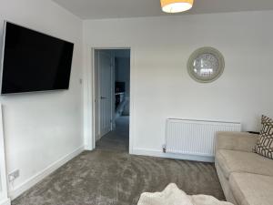 Contractor House Sutton M6 M5
