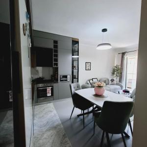 Asel apartment golem