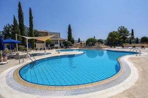 J1 Holiday House Adjacent to Aphrodite Hills - Sea View