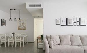 The most special 3-BDR on Achziv