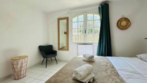 Appartements Nuits de Boheme entre ville et mer YourHostHelper : photos des chambres