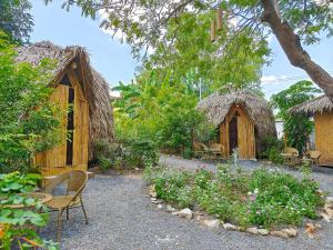 Samui Circus Studio & Ville - Dome Bungalow 1