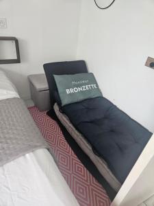 T2 neuf centre ville Saint Raphaël avec terrasse et parking gratuit, prés de la plage et commerces!