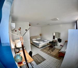Globe Apartments