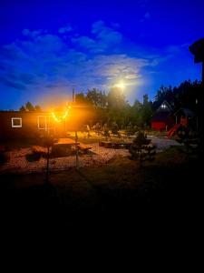 Wellness chill domek na Kaszubach,Gołubie ,saunowy zakątek z balia pod gwiazdami