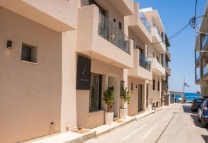 Lunar Hotel Modern Boutique