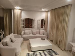 Villa S6 avec piscine, jardin et jacuzzi